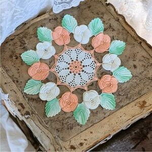 Vintage Hand Crafted Peach and White Rose Floral
Crochet Doily